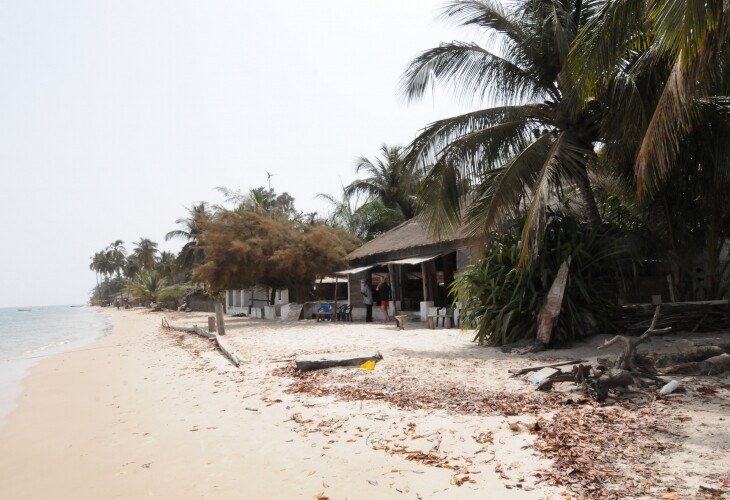 Campement villageois en bord de mer Sénégal