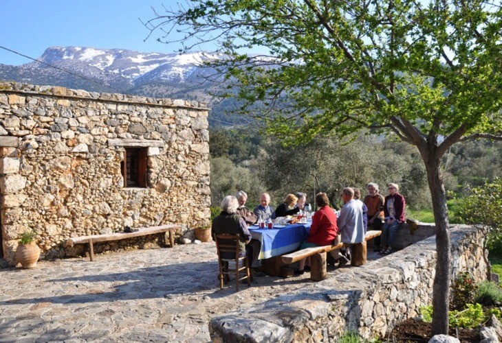 Votre hébergement dans le village de Agios Ioannis, un paysage de rêve
