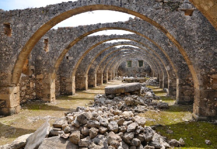 Votre accompagnateur vous donne toutes les clés pour apprécier l'histoire, les paysages, la culture et les traditions crétoises