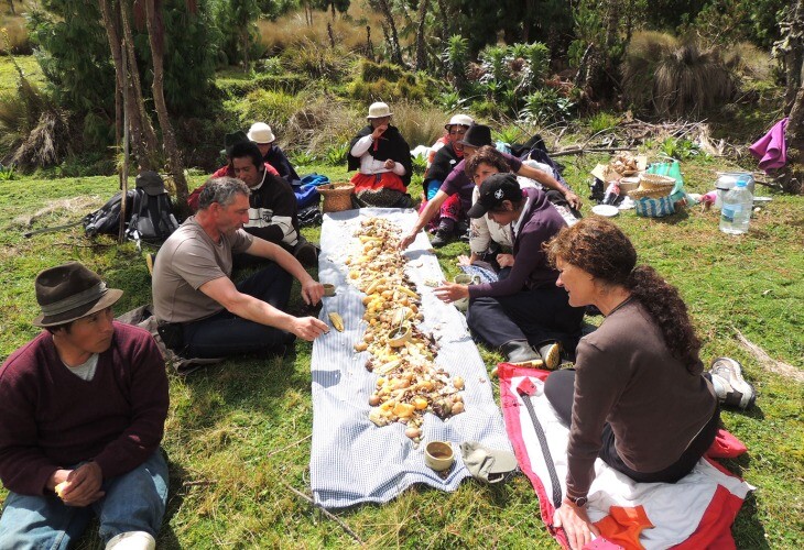 Le pique-nique en compagnie des habitants et qui clôture la journée à la lagune sacrée de Culebrillas