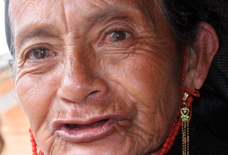 Tisserande Otavalo