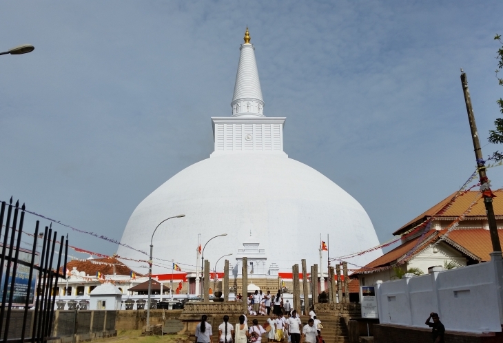Ruwanweli Seya