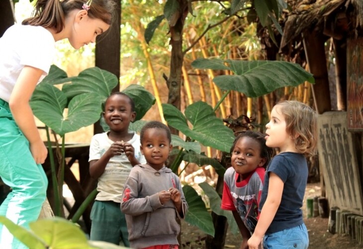 Avec les enfants de Gerald