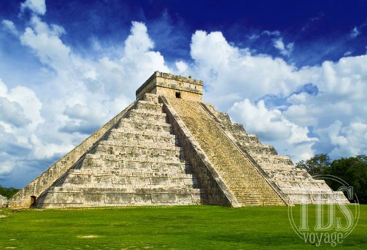 Le site maya de Chichen Itza et sa pyramide monumentale