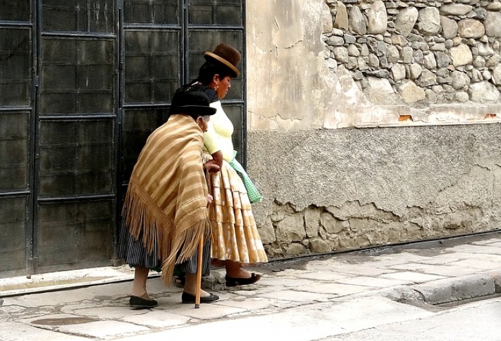 Des dames dans les rues de La Paz