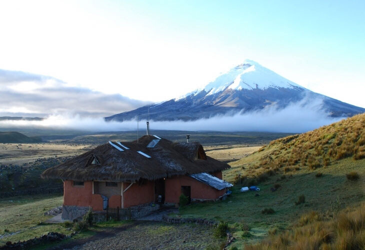Vue sur le majestueux volcan Cotopaxi