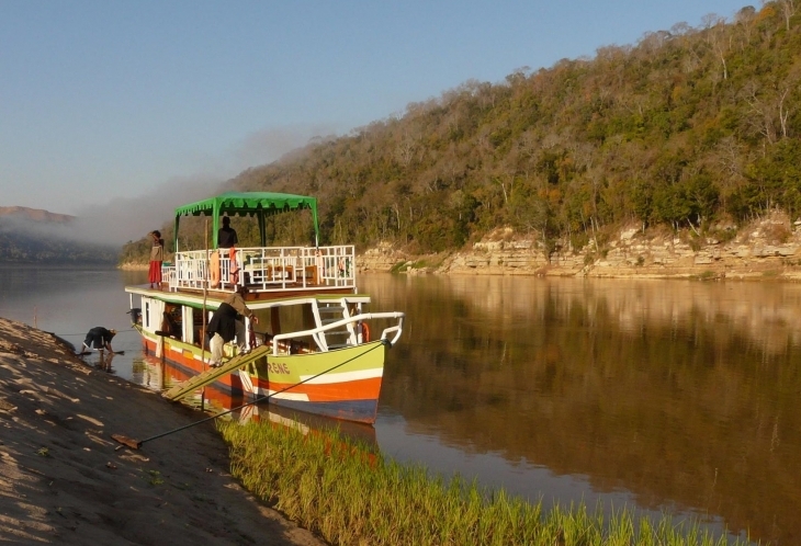 Madagascar, Descente sur le fleuve Tsiribihina