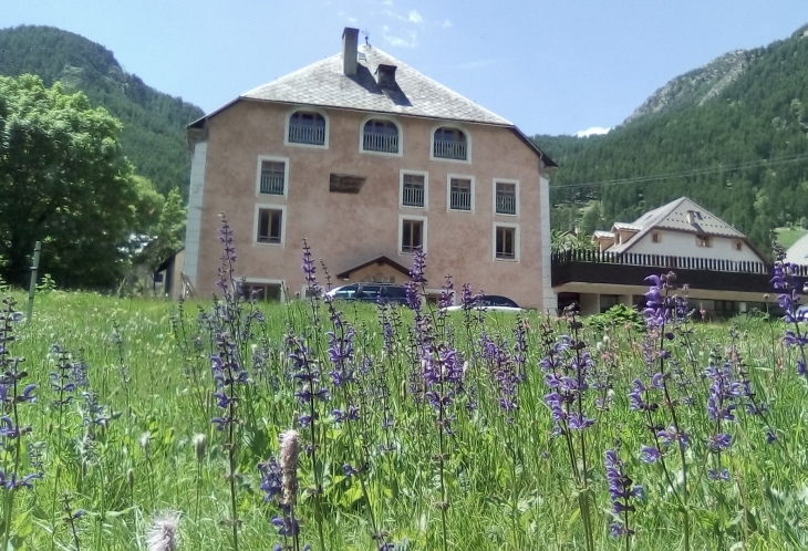 Auberge de jeunesse dans les Hautes-Alpes