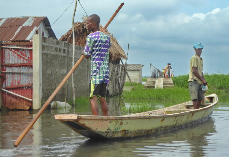 Départ pour la pêche sur le lac Nokoué