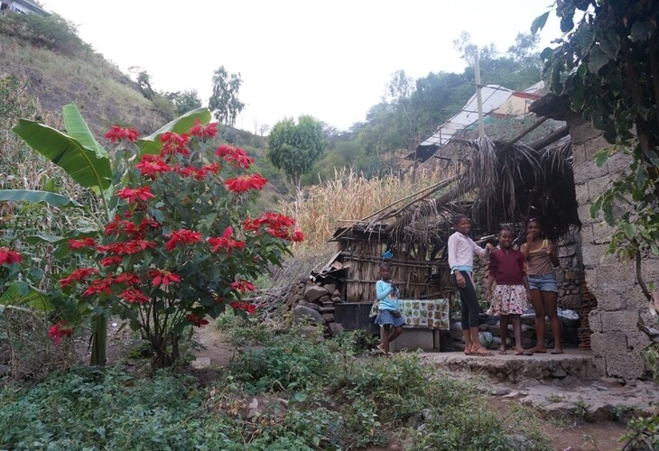 Famille aux environs de Longueira