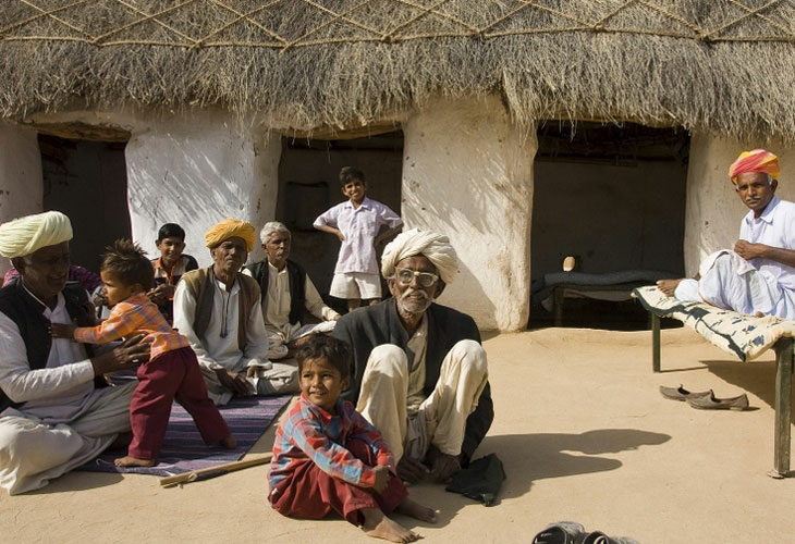 Accueil villageois dans le désert de Thar