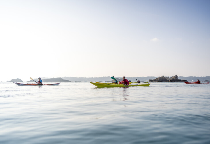 Kayak autour de l'archipel de Bréhat ©Emmanuel Berthier