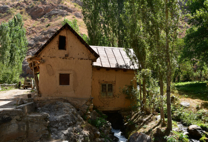 OUZBEKISTAN-Moulin-Gelon